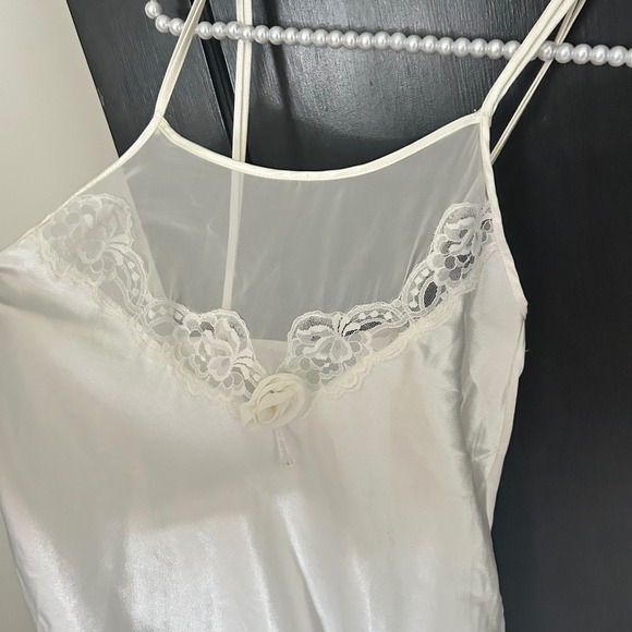 Vintage Bridal Lace Trim Slip - Sheer Panel Rose Detail Slip - Picture 2 of 6